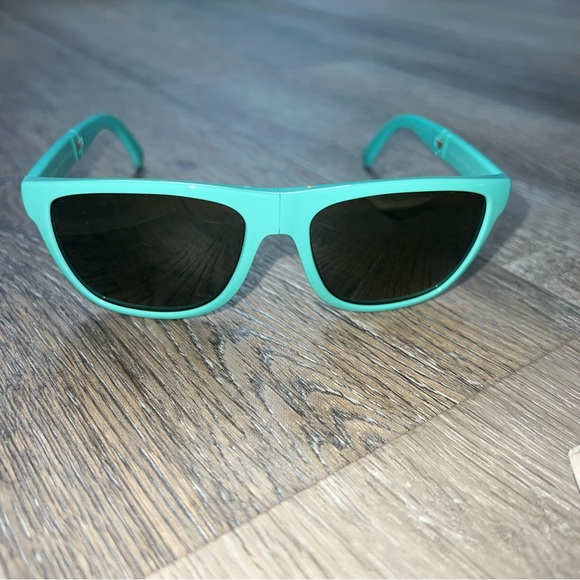 Burberry folding wayfarer sunglasses in bright blue / turquoise with case - Picture 10 of 15